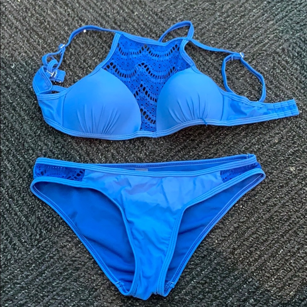 Bikini set!